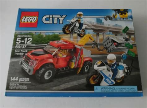 LEGO CITY Police Tow Truck Trouble 60137 144 Piece Building Set Toy Kit ...
