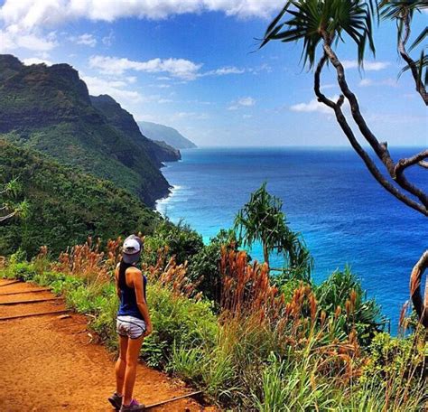 Na Pali Coast Park Hike - Kauai, Hawaii Napoleon Hill, Places Around The World, Around The ...