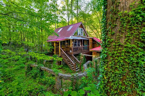 Cabin Rentals in Helen Ga | Fishing and Tubing the River