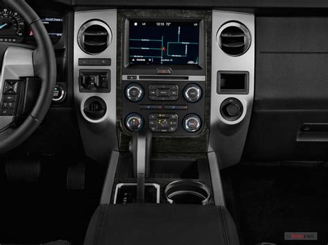 2017 Ford Expedition: 62 Interior Photos | U.S. News