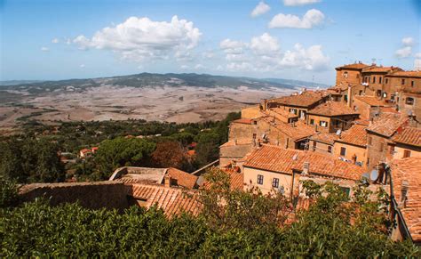 20 Pretty Tuscany Villages to Visit in 2024 for the Trip of a Lifetime