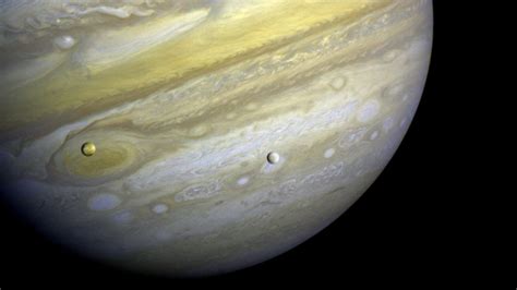 Voyager 1's Historic Flyby of Jupiter in Photos | Space