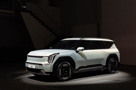 Kia reveals full images of its EV9 flagship SUV ahead of its global premiere