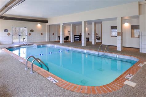 Holiday Inn Poplar Bluff $90 ($̶1̶1̶2̶) - UPDATED 2018 Prices & Hotel Reviews - MO - TripAdvisor