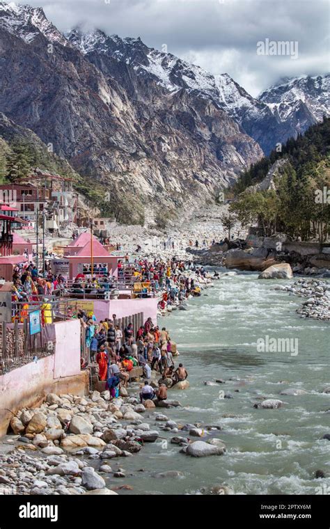 India, Uttarakhand, Gangotri. Himalaya. Pilgrimage site. Bhagirathi ...