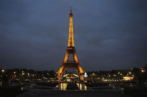 Eiffel Tower Lights to Turn Off Earlier to Lower Power Use | TIME