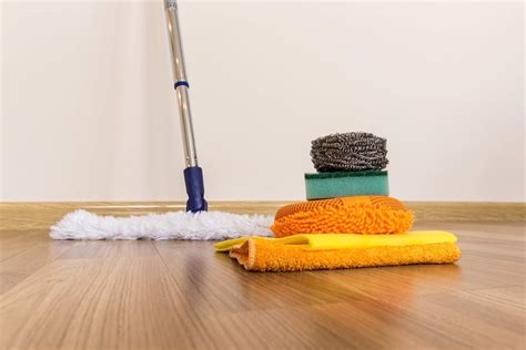 How To Clean Engineered Hardwood Flooring - Flooring Designs