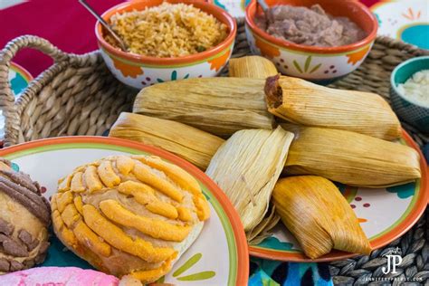 A Tamale Family Tradition - Hispanic Heritage Month