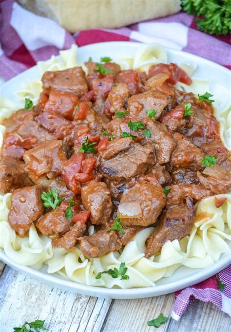 Instant Pot Hungarian Goulash - 4 Sons 'R' Us