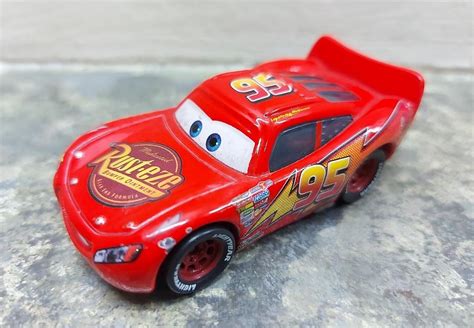 LIGHTNING MCQUEEN - Mattel Disney Pixar Cars 1:55 Diecast Series, Hobbies & Toys, Toys & Games ...