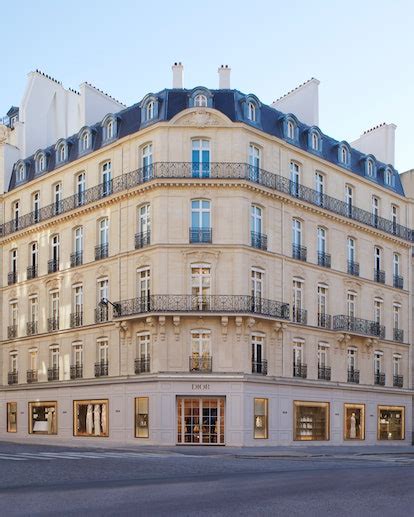 Dior Restores Its Iconic Address at 30 Avenue Montaigne