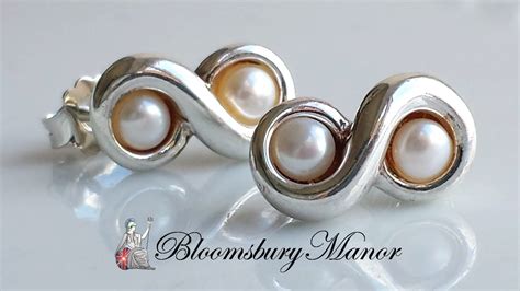 Tiffany & Co. Vintage Freshwater Pearl Sterling Silver Infinity (8) St - Bloomsbury Manor Ltd