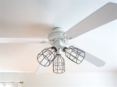 10 Benefits of Ceiling fan light bulbs - Warisan Lighting