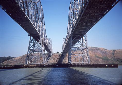 Carquinez Bridge - 1988 | Looking northward toward Vallejo u… | Flickr