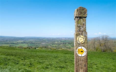 8 great Cotswold Way circular walks