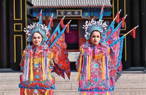 Peking Opera Costumes: A Display of History, Culture and Fine ...