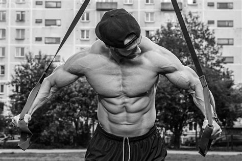 The Ultimate Calisthenics Workout Plan | Onnit Academy