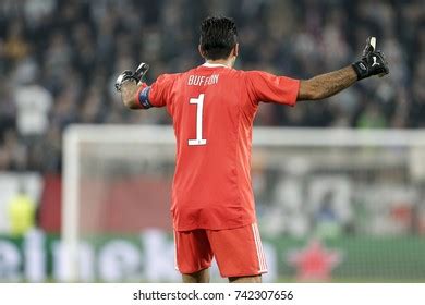 78 Gianluigi Buffon Italy 2017 Images, Stock Photos & Vectors | Shutterstock