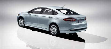 2013 Ford Fusion Energi | Road Reality