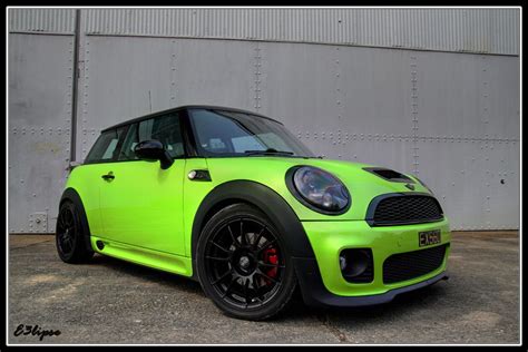 Mini Cooper S R56 Lime Green - a photo on Flickriver | Mini cooper s, Mini cooper, Mini cooper ...