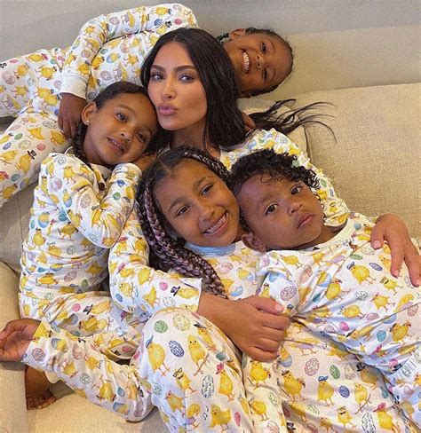 Kim Kardashian and Her 4 Kids Match in Easter Pajamas in Adorable New ...