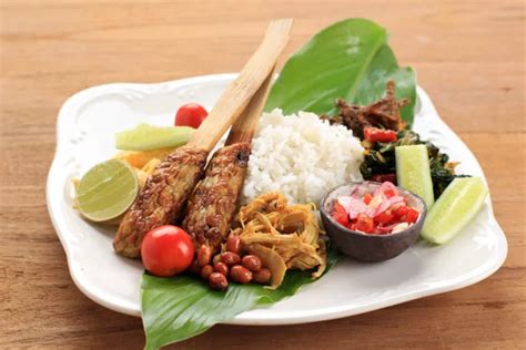 Resep Nasi Campur Bali, Enak untuk Makan Siang ala Sasa