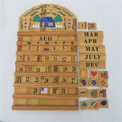 Wooden Perpetual Wall Calendar - diy nail polish rack