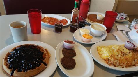 Waffle Hut - 12 Photos & 17 Reviews - Breakfast & Brunch - 1233 W ...