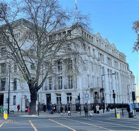 30 Euston Square : London Remembers, Aiming to capture all memorials in London