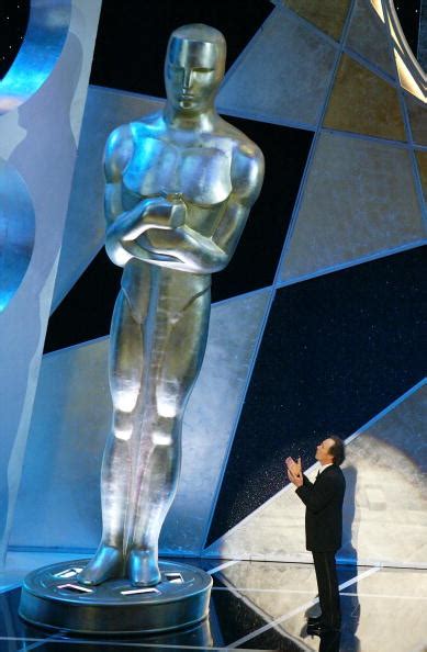 Billy Crystal: Born To Host The Oscars - CBS Los Angeles