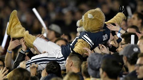 BYU mascot stuns in performance with dance team | NCAA Football | Sporting News