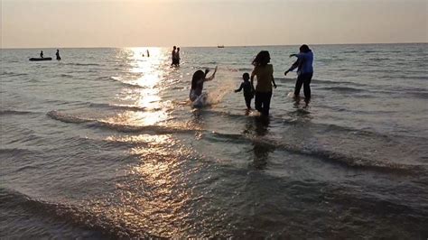 Berenang dan bermain sepuasnya di pantai ~ 30 menit no editing - YouTube