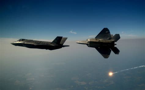 Free Wallpapers f-35 vs f-22 united states air force fifth-generation ...