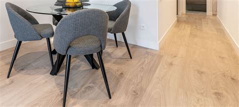 A Guide to French Oak Floors: Characteristics and Maintenance - Three ...