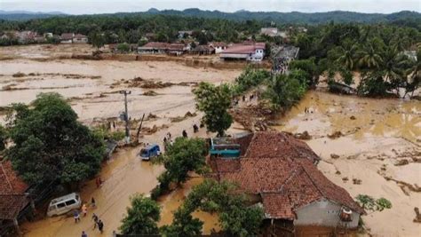 Mengambil Hikmah dari Bencana Banjir