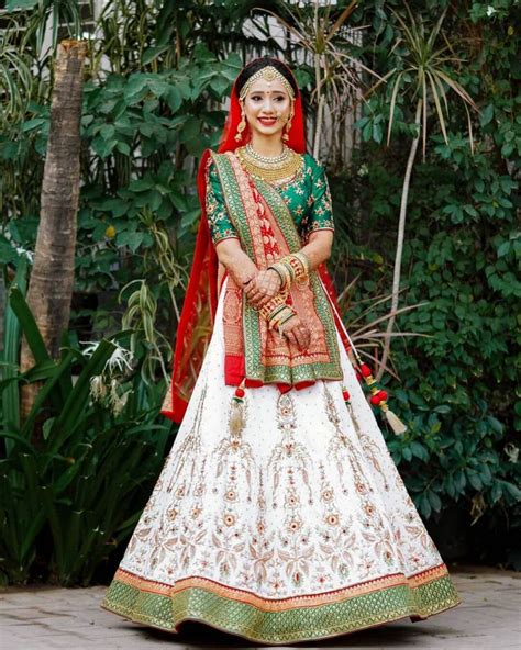 Stunning Gujarati Brides And Their Traditional Sarees