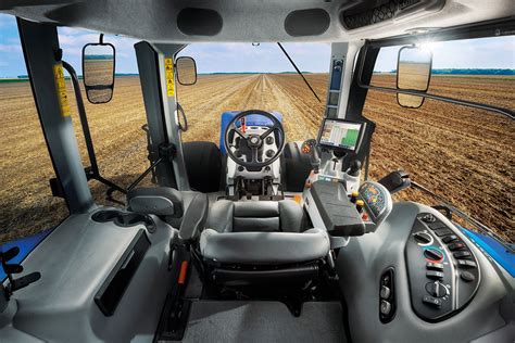 New Holland Tractors Interior | Murphy's Motors