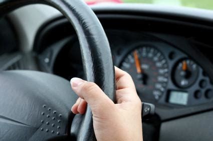 20 Safety Tips for Driving | LoveToKnow