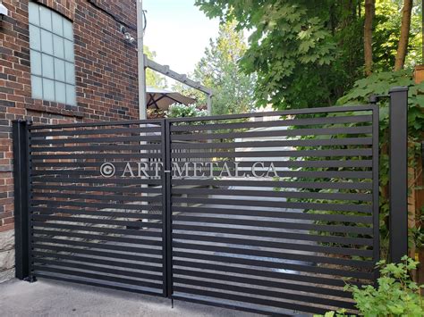 Welded Wire Fence & Gate and Panels. Contractors in Toronto