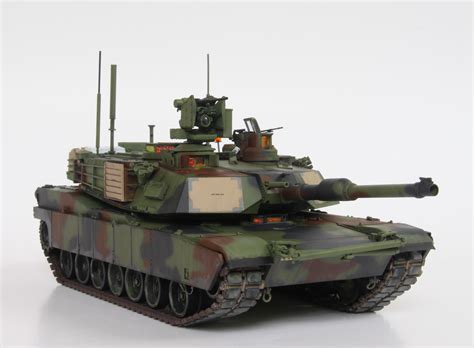 M1A2 SEPv2 Abrams in NATO camo (1/35 RFM) : modelmakers