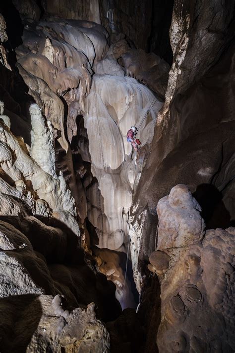 The Perilous and Gorgeous World of Cave Photography | WIRED