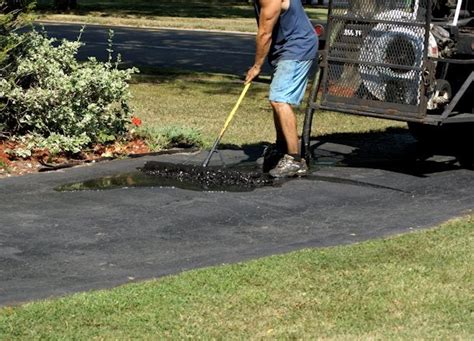 How to Repair Your Asphalt Driveway | DIY Home Improvement Forum