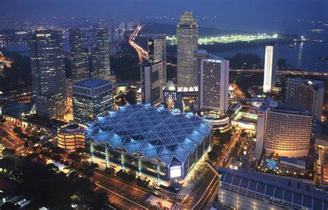 Suntec Singapore’s Iconic Landmarks to Support Earth Hour