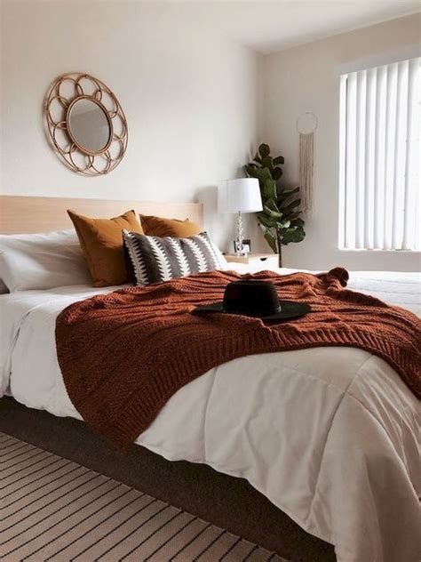 47 Cozy And Inspiring Bedroom Decorating Ideas In Fall Colors - DigsDigs