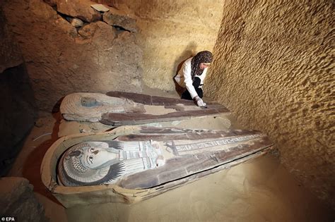 Egyptian archaeologists discover two ancient tombs near the Pyramids of ...