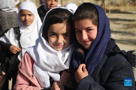 Feature: Impoverished Afghan children work on street as world ...