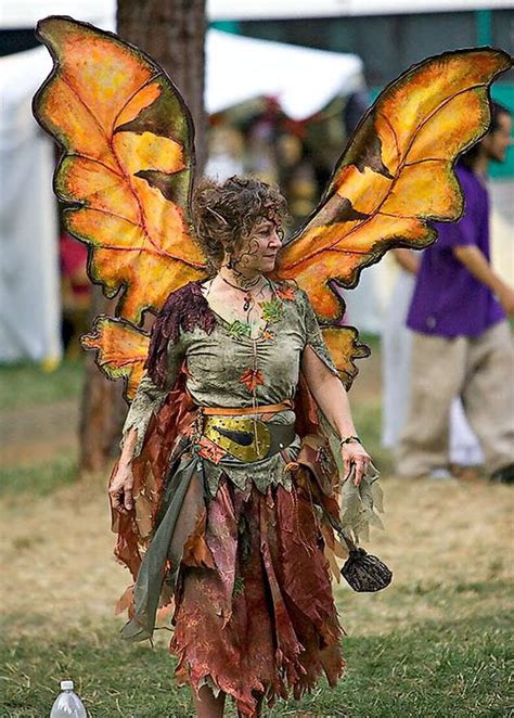 Pin by Pepa Duarte Mejias on Teatro in 2024 | Mother nature costume, Faerie costume, Fantasy ...