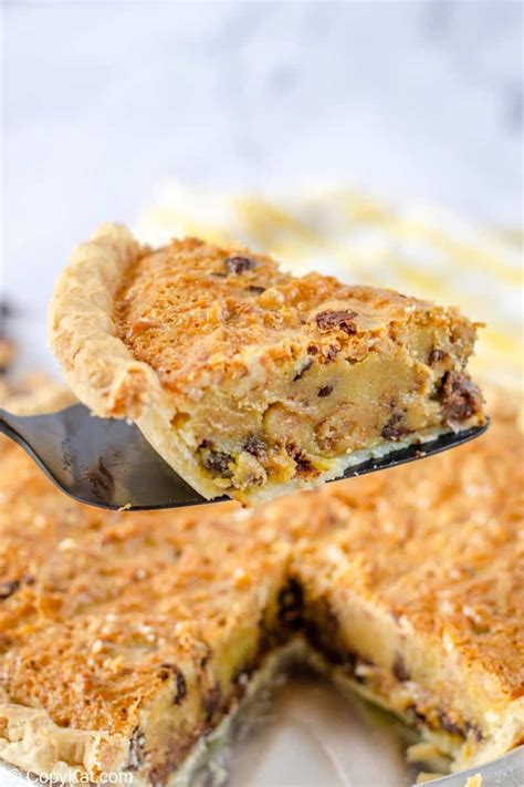 Best Toll House Chocolate Chip Cookie Pie - CopyKat Recipes