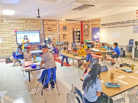 Corsicana ISD welcomes students back to school | Covid-19 | corsicanadailysun.com