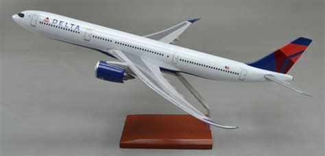 Delta Airlines B 757 Model Aircraft | Scale Model Plane | Gifts